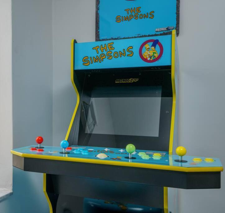 New! Miami & Calle Ocho Simpson'S Funhouse! المظهر الخارجي الصورة